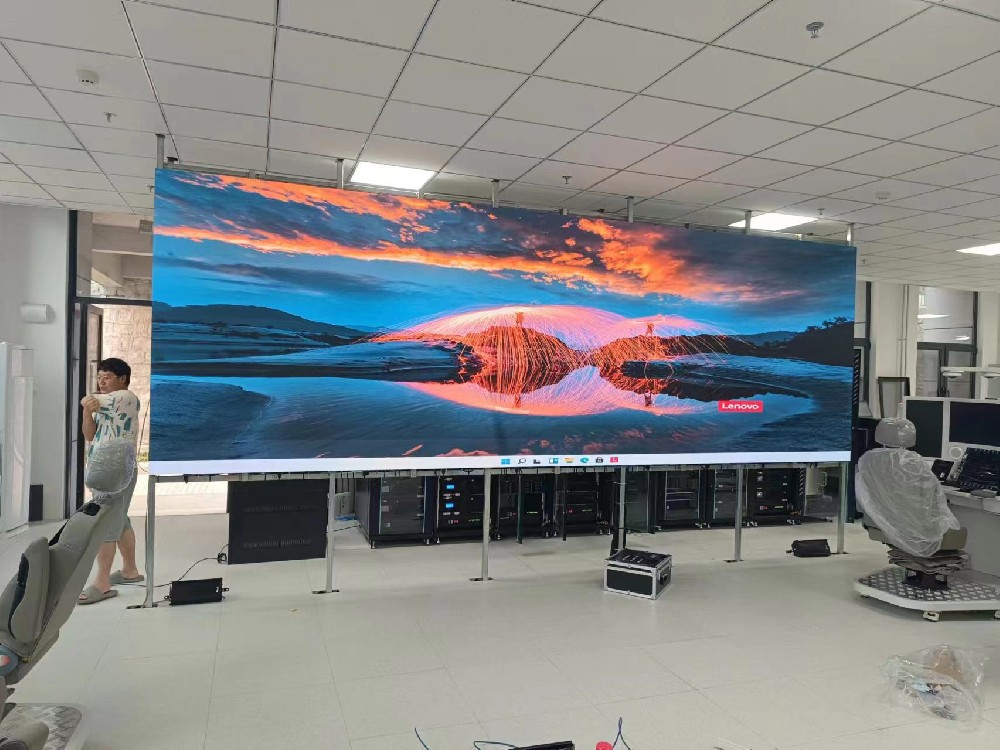 煙臺(tái)某航空學(xué)校PH1.25小間距顯示屏
